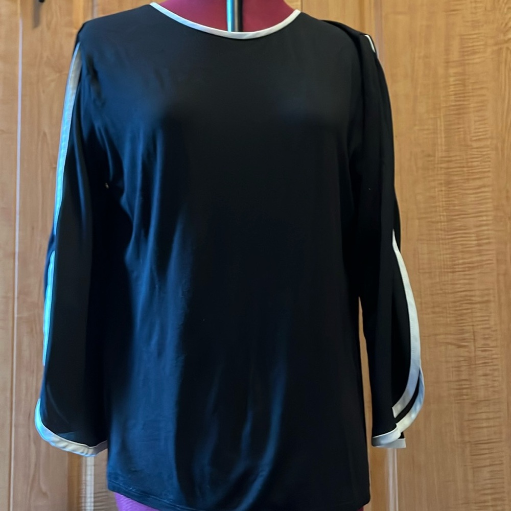 Chicos black with white trim tunic , 3/4 sleeve and size M (size 1)